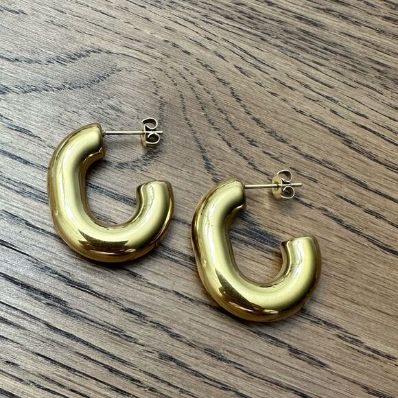 Jewelry - Minimalistic hoops   